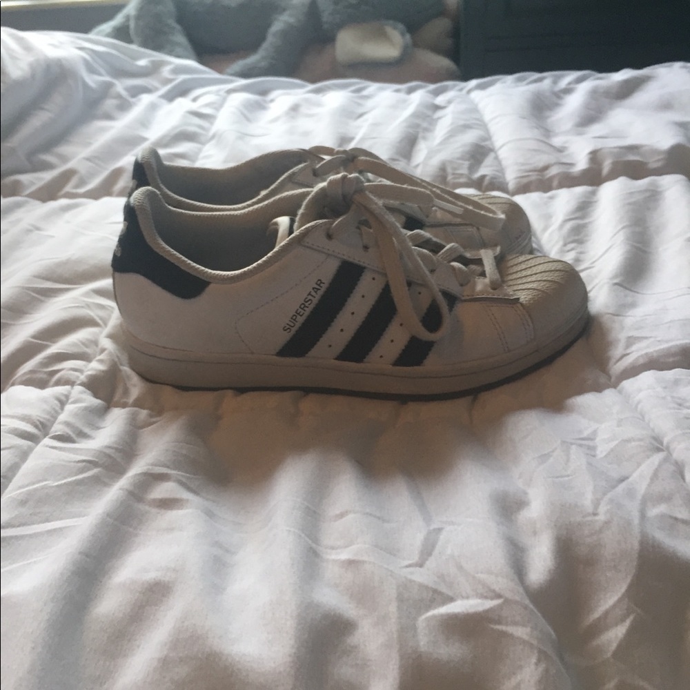 adidas superstars size 5